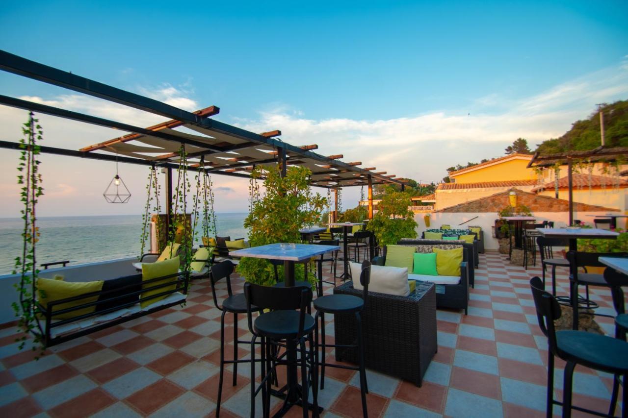 Agoulos Beach Hotel Argási Eksteriør bilde