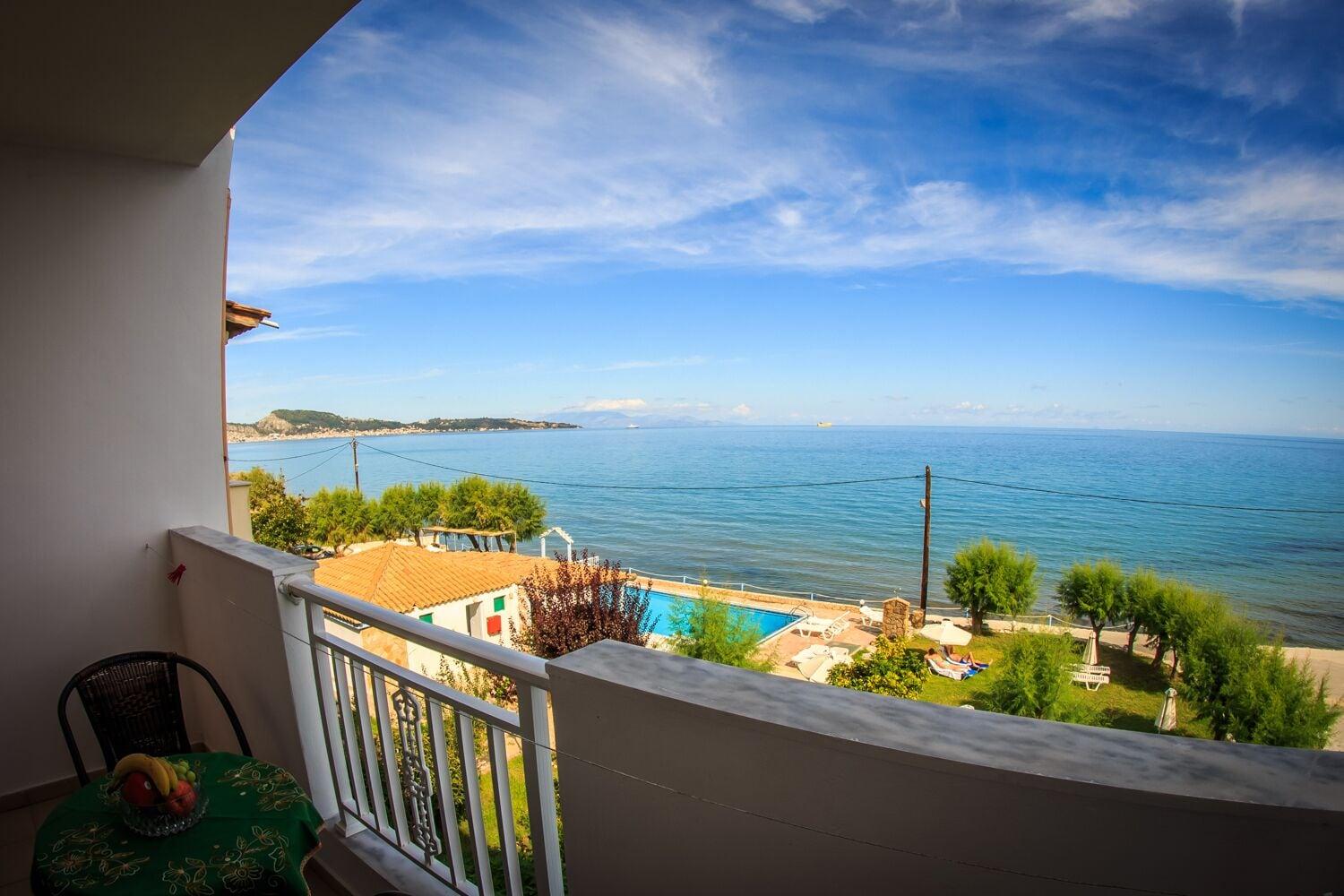 Agoulos Beach Hotel Argási Eksteriør bilde
